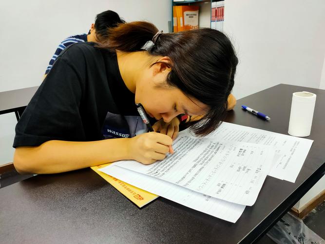 广州市明映文化艺术咨询与广州企业咨询 融合创新，赋能企业高质量发展